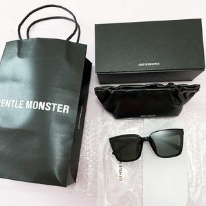 Gentle Monster Tega black sunglasses